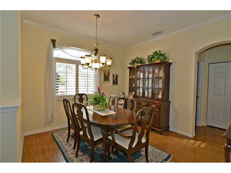 Property Photo: 11702 Winding Woods Way FL 34202