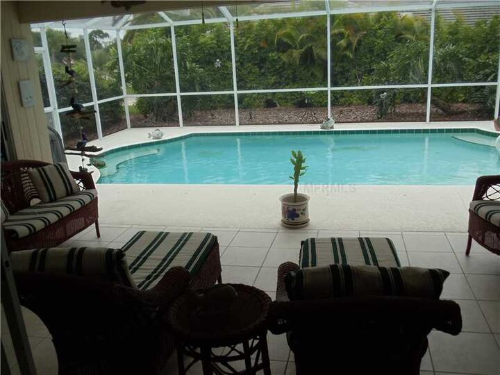 Property Photo:  1021 Aron Circle  FL 34275 