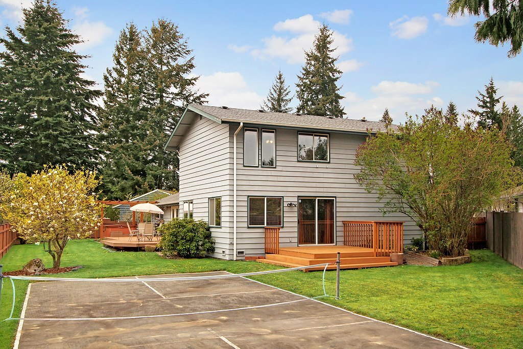 Property Photo:  21629 81st Ave W  WA 98026 