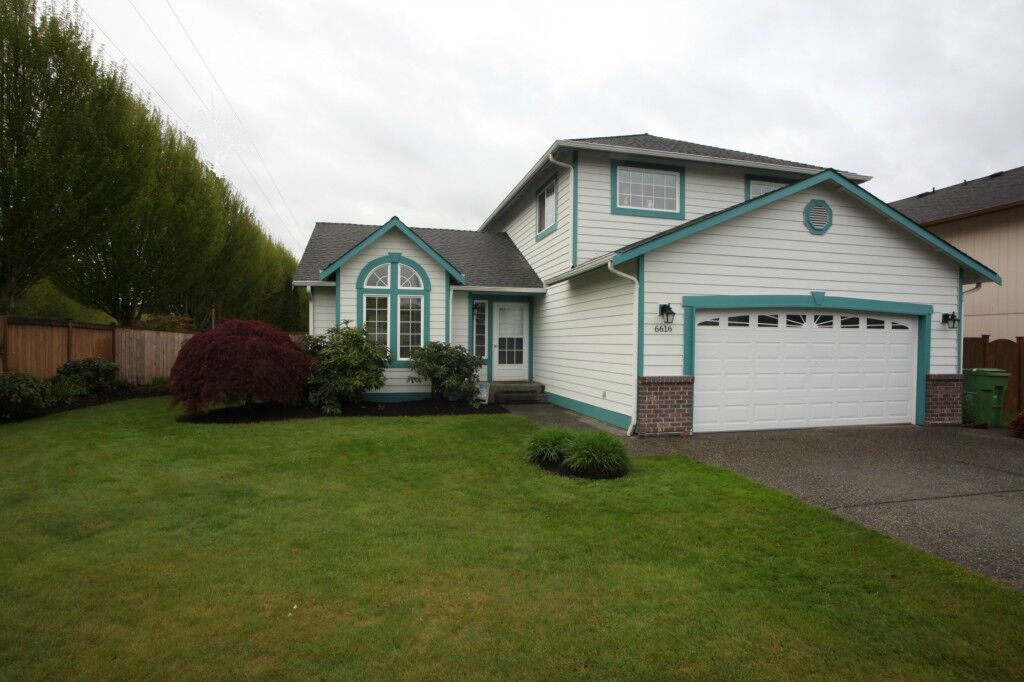 Property Photo: 6616 83rd Place NE WA 98270