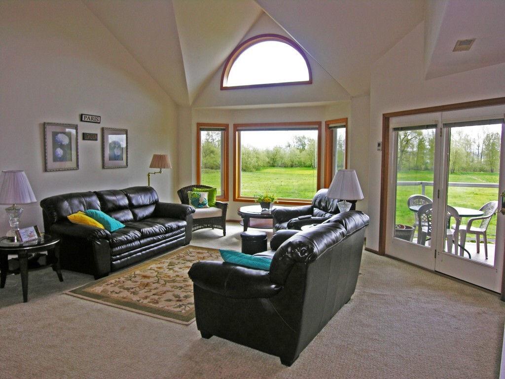 Property Photo:  901 Judson St 202  WA 98264 