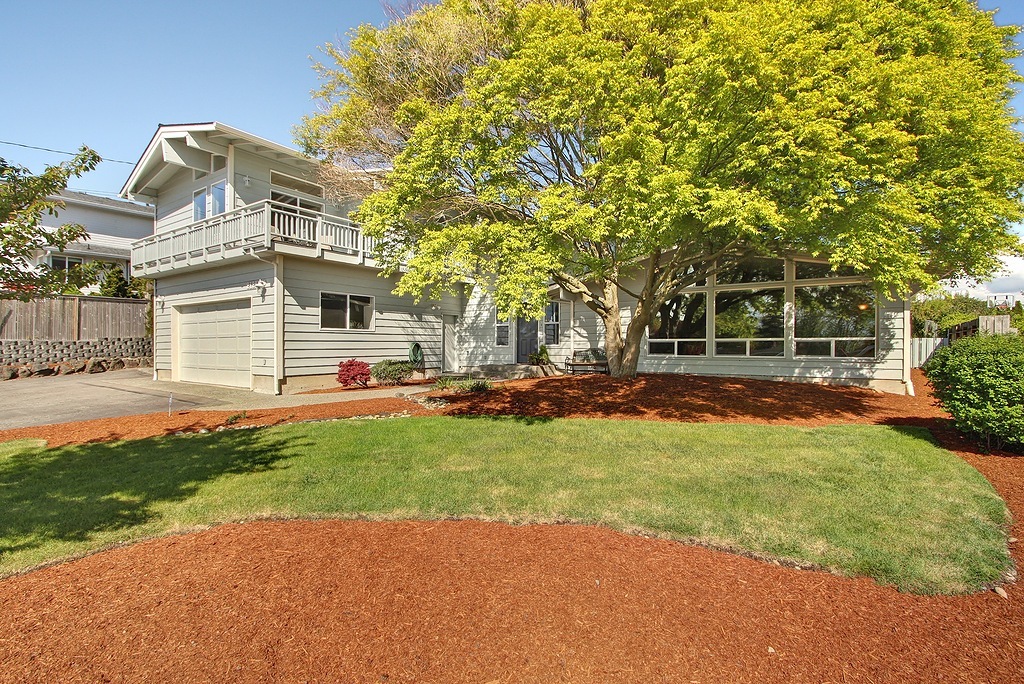 Property Photo:  21212 1st Place S  WA 98198 