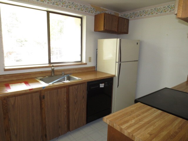 Property Photo: 12906 8th Ave W A204 WA 98204