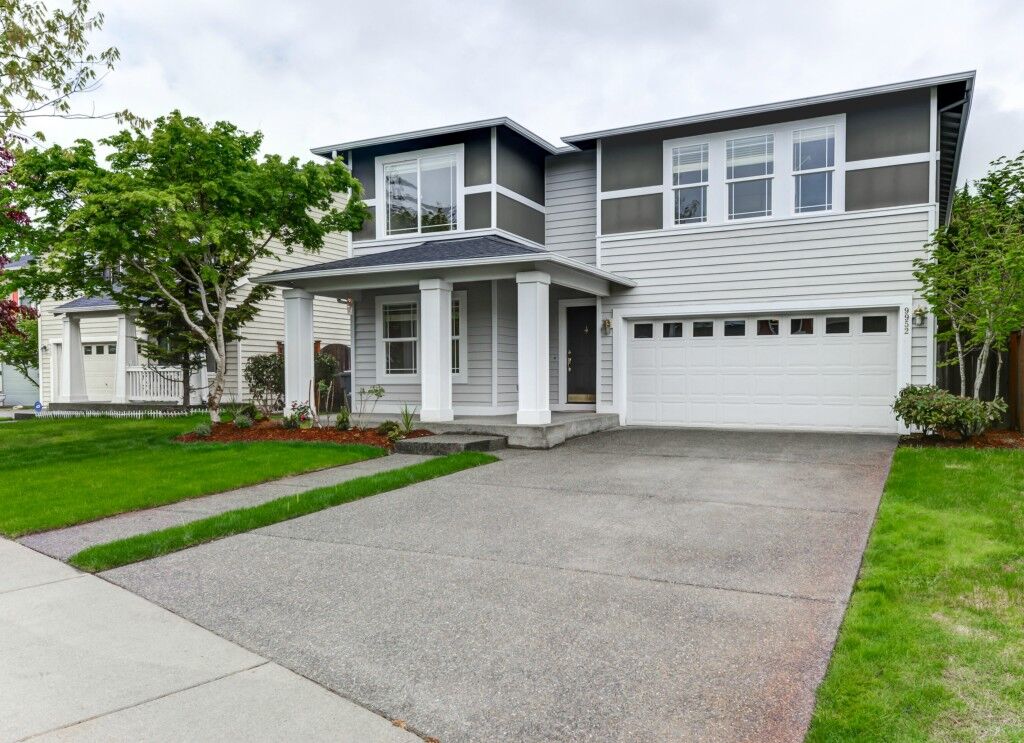 Property Photo: 9952 228th Terrace NE WA 98053