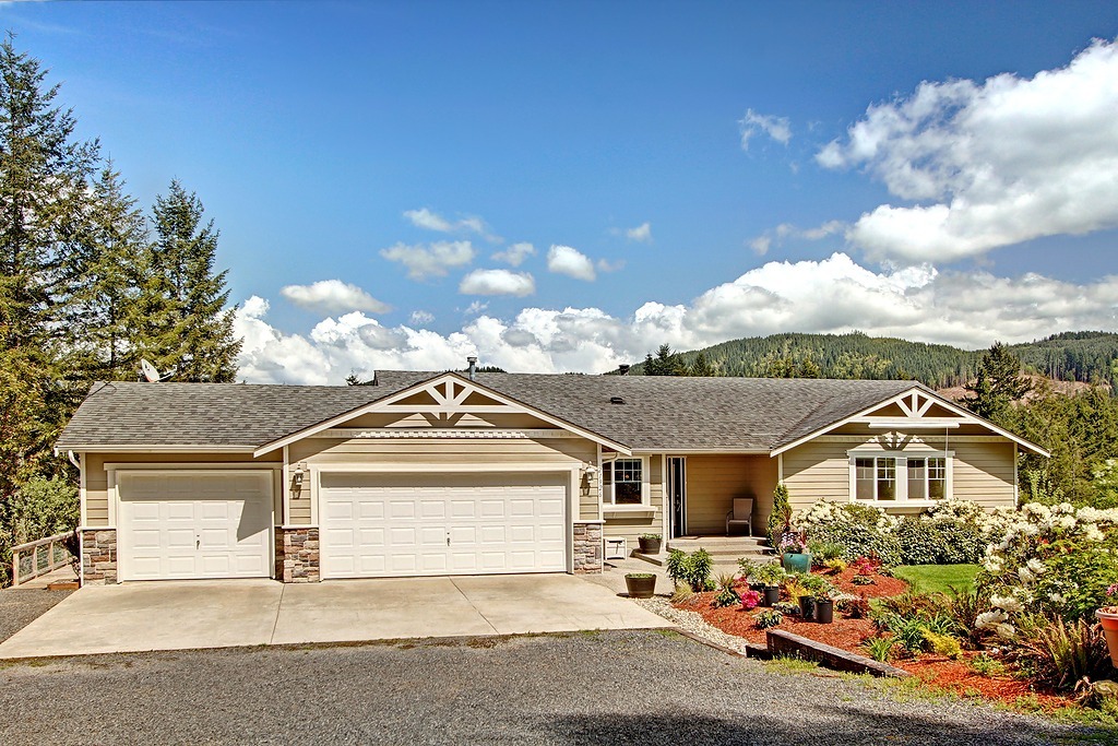 Property Photo:  21926 54th Place NE  WA 98252 