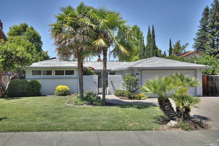 Property Photo:  6 Germaine Place  CA 94949 