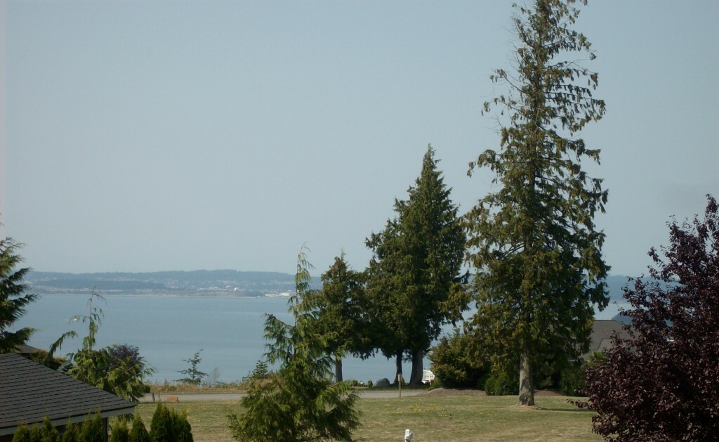 Property Photo: 31 Brentwood Dr WA 98282
