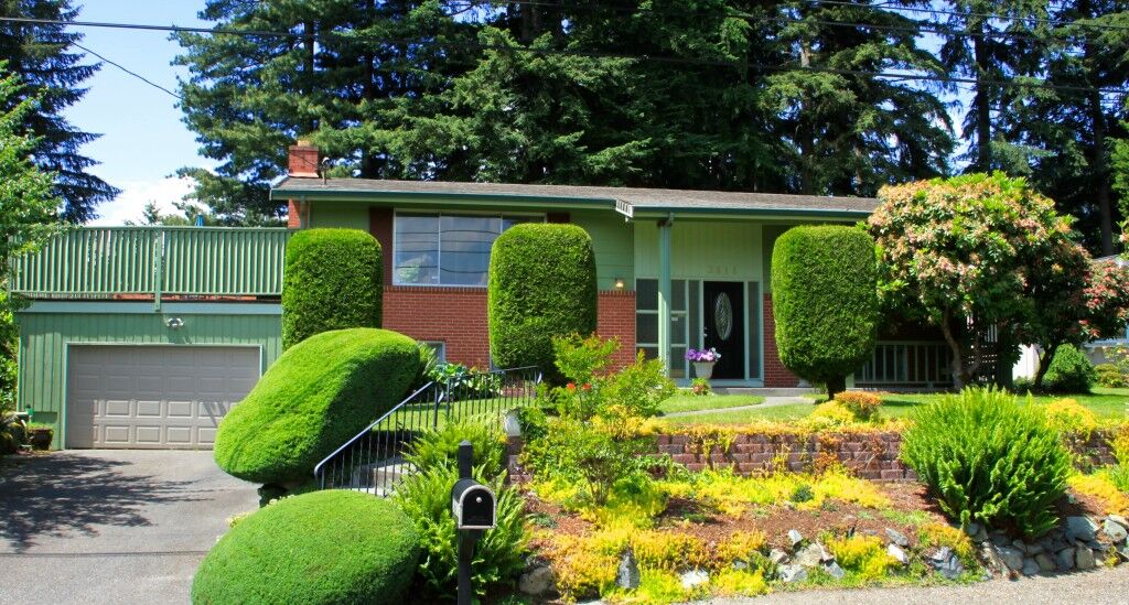Property Photo: 3618 70th Ave W WA 98466