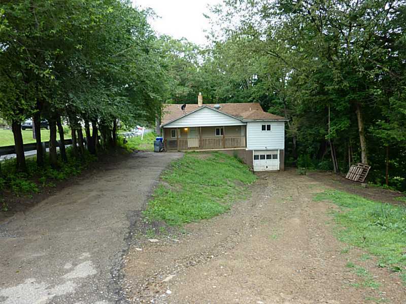 Property Photo:  958 Cliff Mine Road  PA 15108 