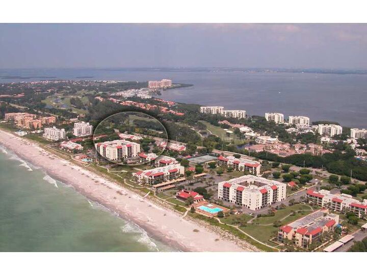Property Photo:  2055 Gulf Of Mexico Drive 109-B  FL 34228 