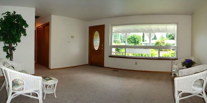 Property Photo: 1413 12th St NE WA 98002