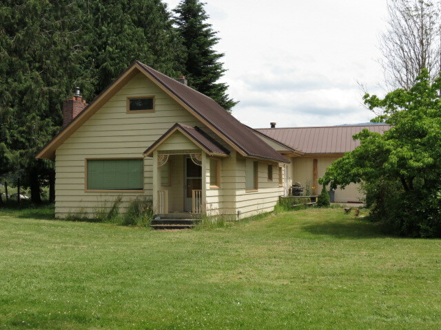 Property Photo:  7134 Mission Rd  WA 98247 