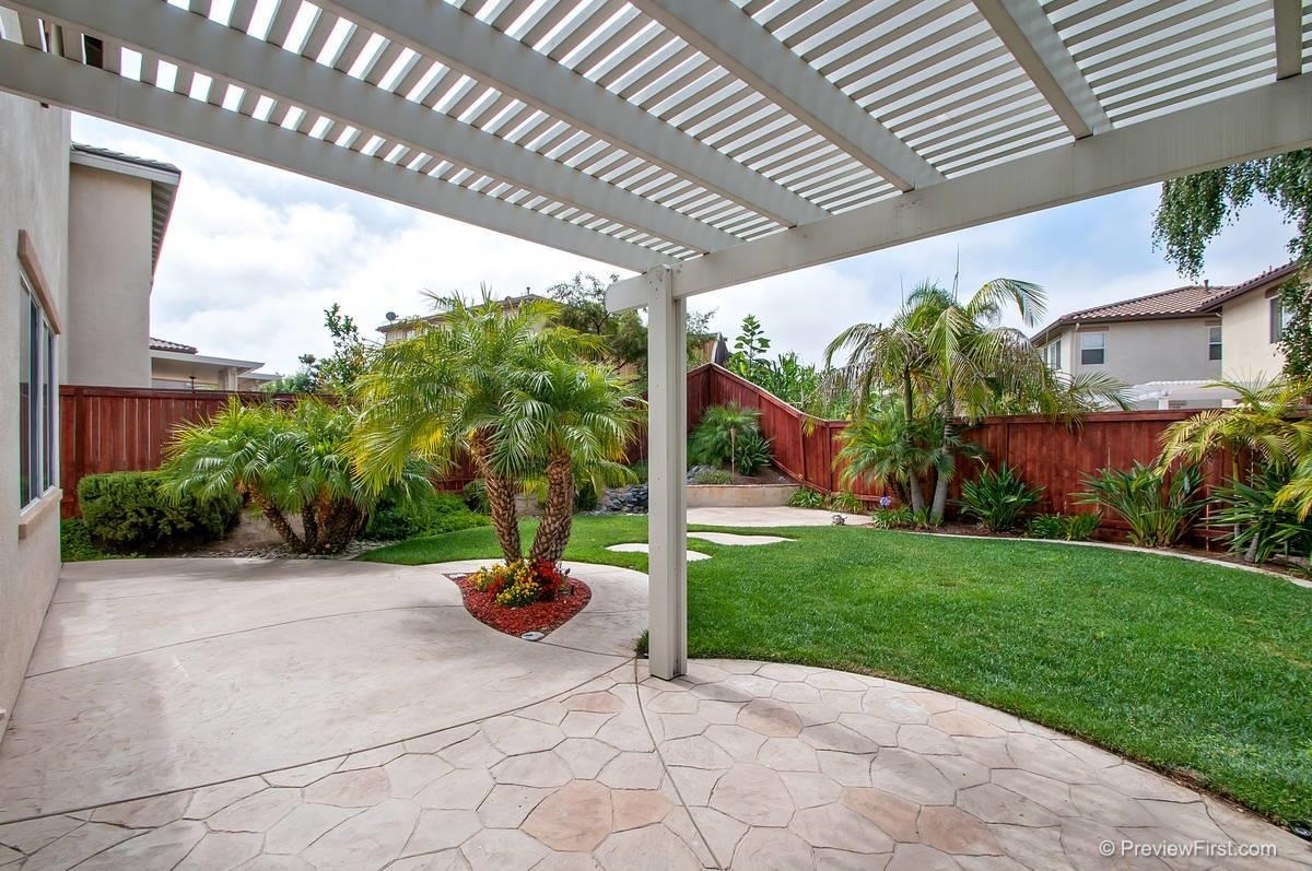 Property Photo:  5251 Willow Walk  CA 92057 