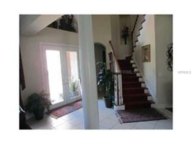 Property Photo:  604 Viento De Avila Avenue  FL 33613 