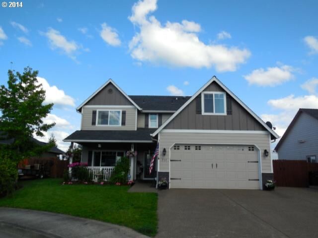 Property Photo: 711 Kalugin Ct OR 97038