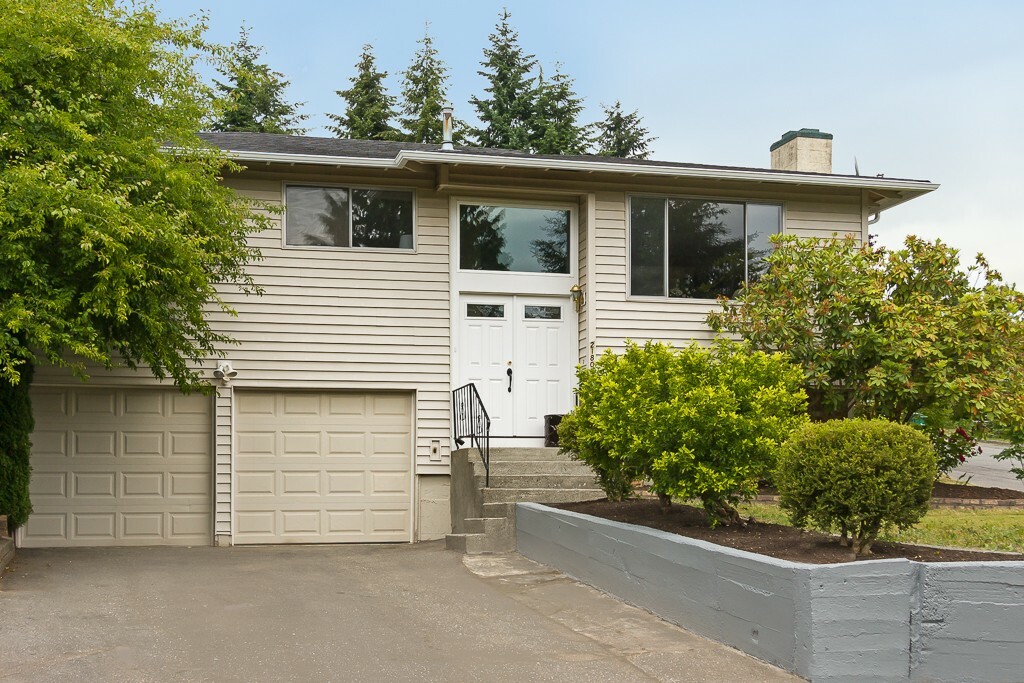 Property Photo:  21806 2nd Ave W  WA 98021 