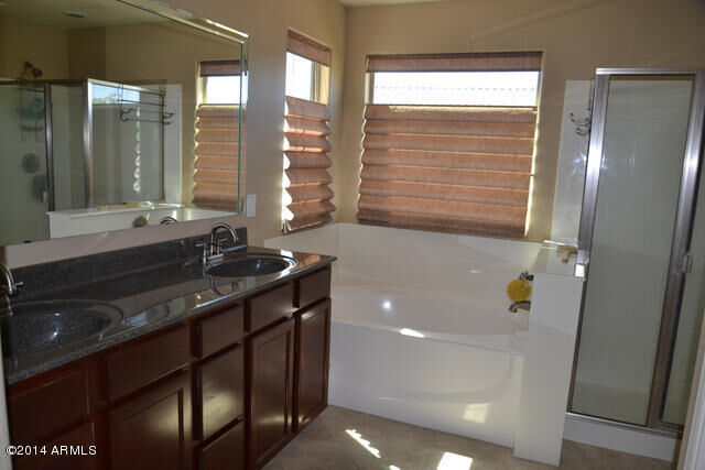 Property Photo: 4122 E Thunderheart Trail AZ 85297