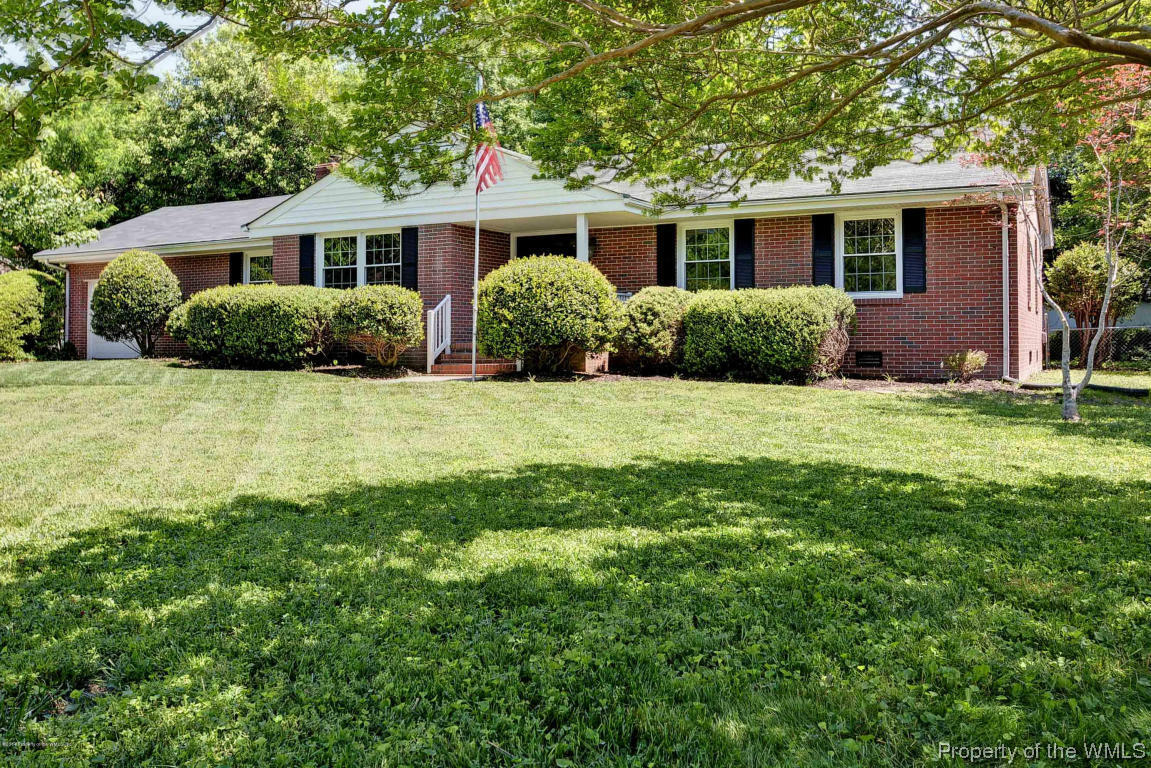 Property Photo:  105 Ferncliff Drive  VA 23188 