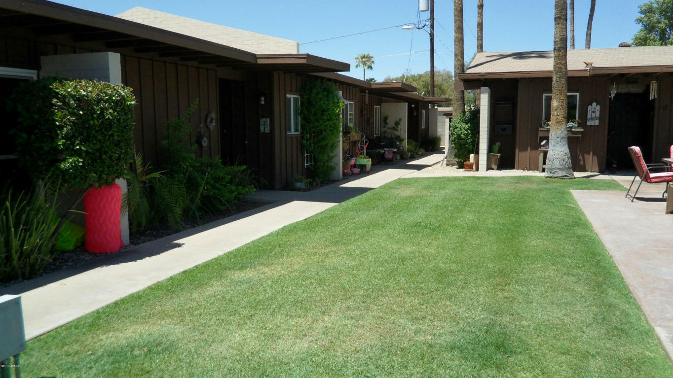 Property Photo:  1450 E Bethany Home Road E 9  AZ 85014 