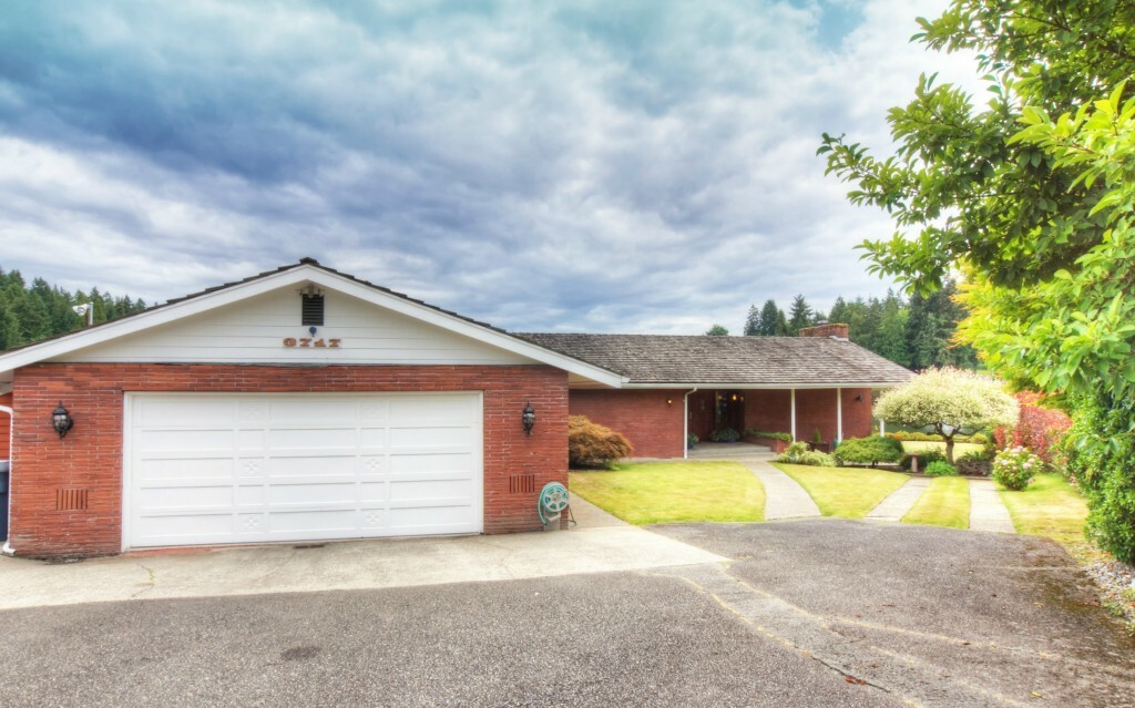Property Photo: 3717 Picnic Point Dr NW WA 98335