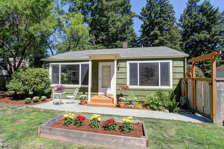 14730 25 Avenue NE  Shoreline WA 98155 photo