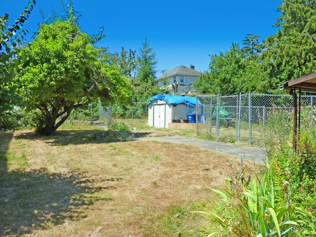 Property Photo:  1515 26th Ave  WA 98122 