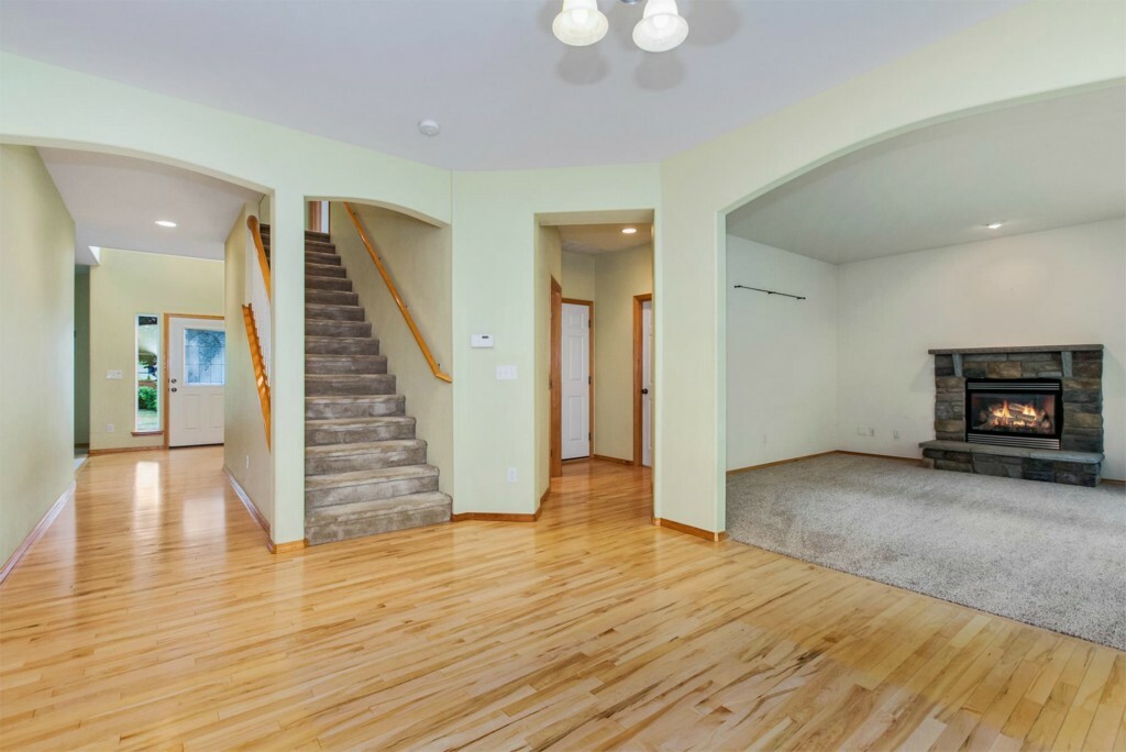 Property Photo: 18627 13th Dr SE WA 98012