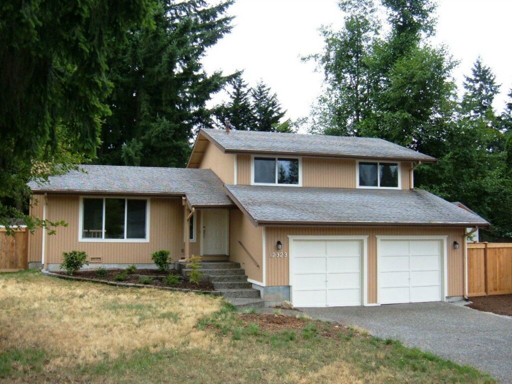 Property Photo:  12323 SE 223rd Drive  WA 98031 
