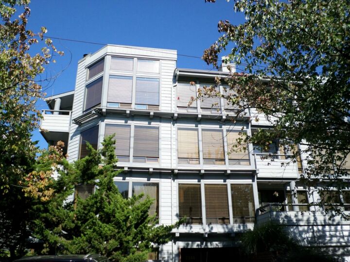 2348 Fairview Ave E 402  Seattle WA 98102 photo