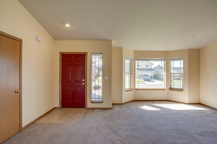 Property Photo:  2526 Aviation Dr  WA 98802