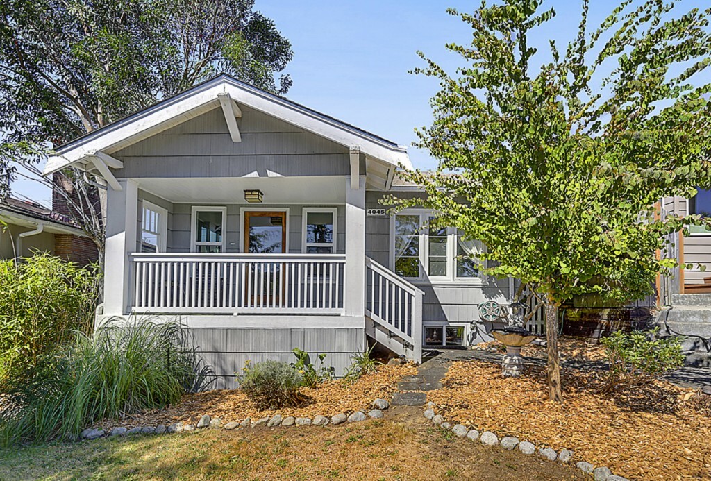 Property Photo:  4045 38th Ave SW  WA 98126 