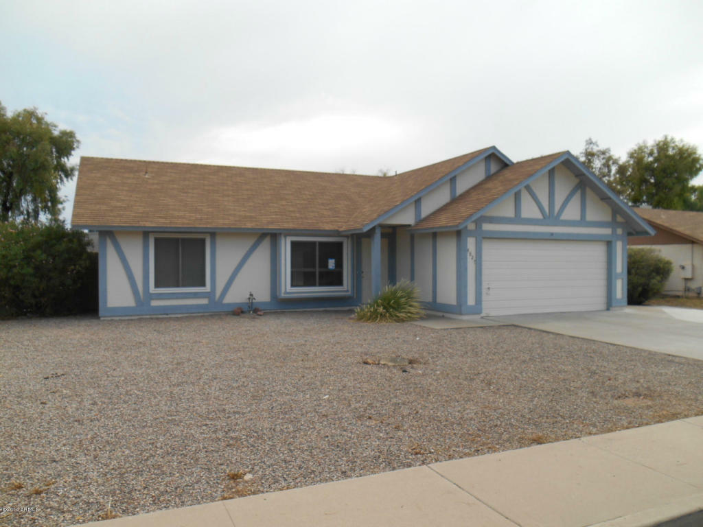 Property Photo:  4827 E Evergreen Street  AZ 85205 