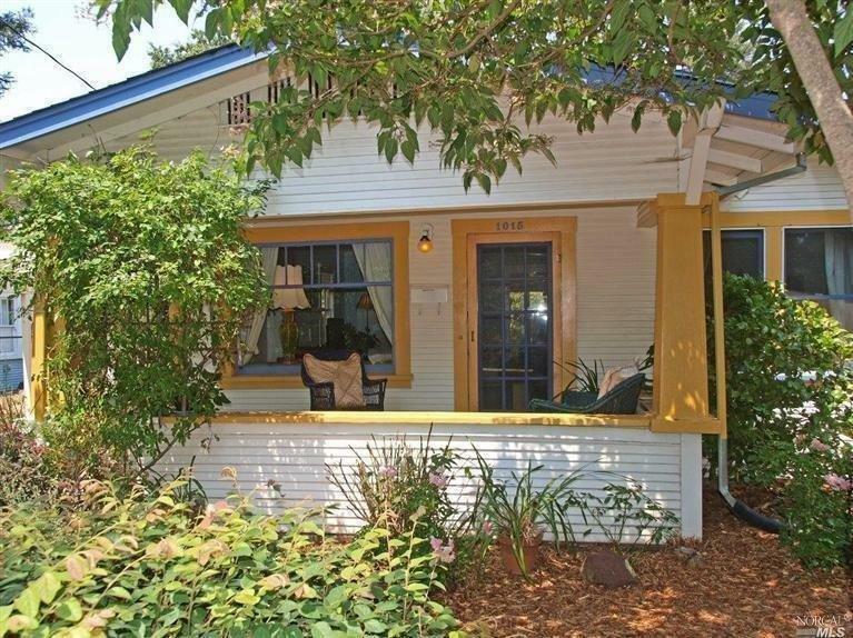 Property Photo:  1015 Howard Street  CA 95404 