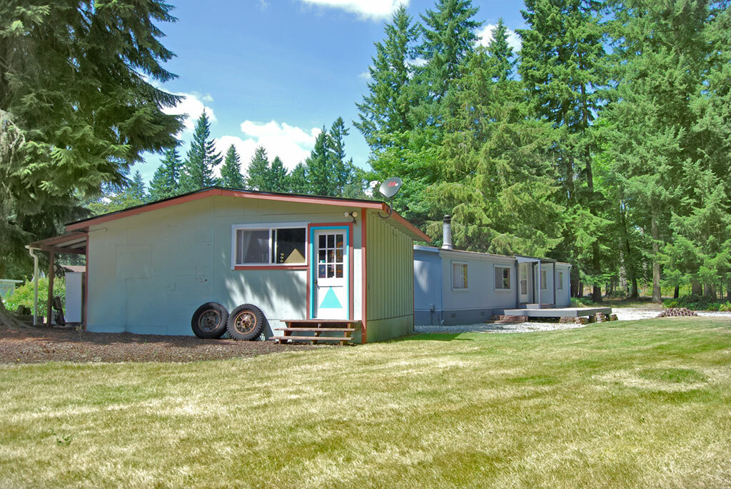 Property Photo:  27262 Webster Rd E 27332  WA 98338 