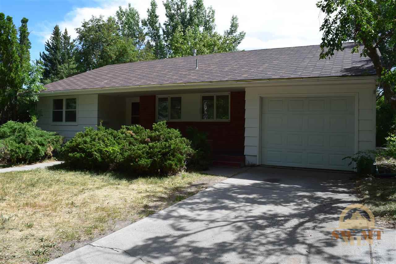 Property Photo:  1420 S Grand Avenue  MT 59715 