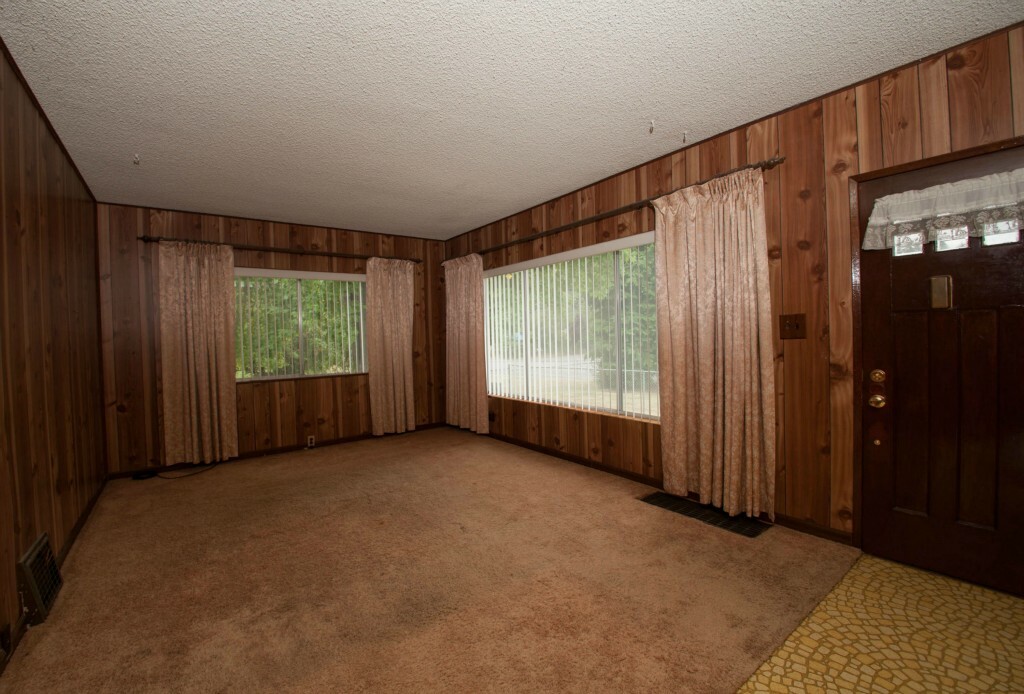 Property Photo:  8917 Canyon Rd E  WA 98371 