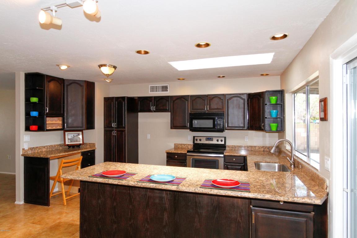 Property Photo: 2549 E Libby Street AZ 85032