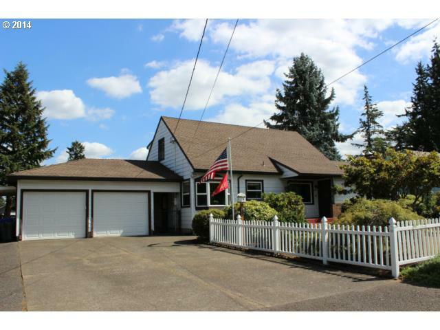 Property Photo:  1848 NE 141st Ave  OR 97230 