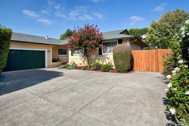 Property Photo:  809 McClay Road  CA 94947 