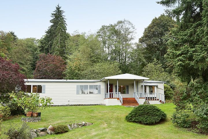 17431 State Route 525  Freeland WA 98249 photo