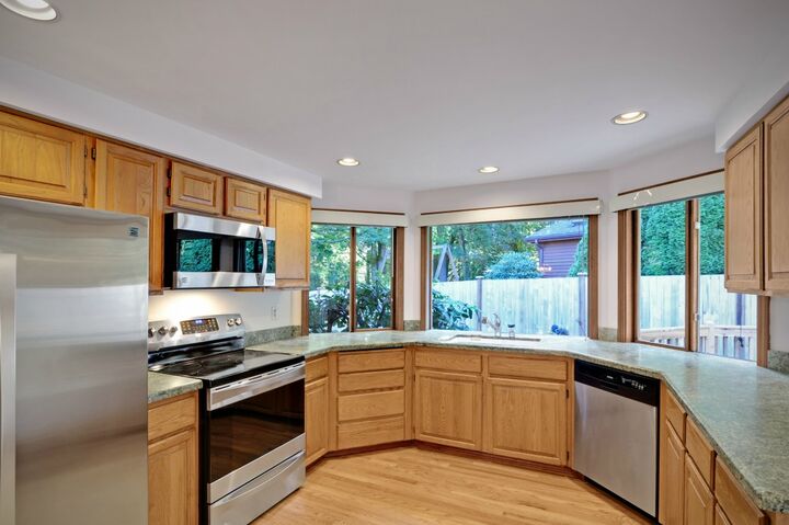 Property Photo: 15014 66th Ct NE WA 98028