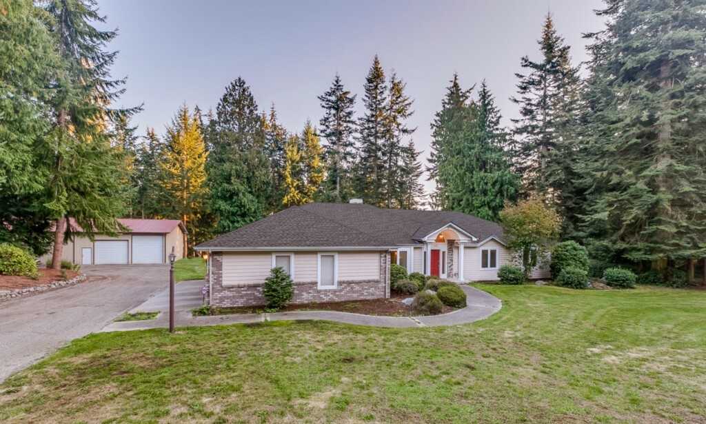 Property Photo: 440 Shannaron Lane WA 98282