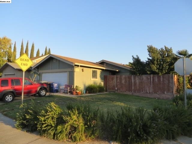 Property Photo:  373 Hazelnut Lane  CA 94561-2440 