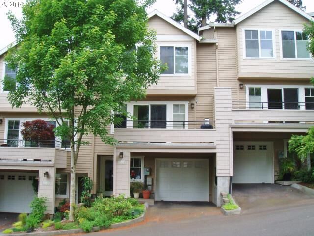 Property Photo: 4524 Lower Dr A3 OR 97035