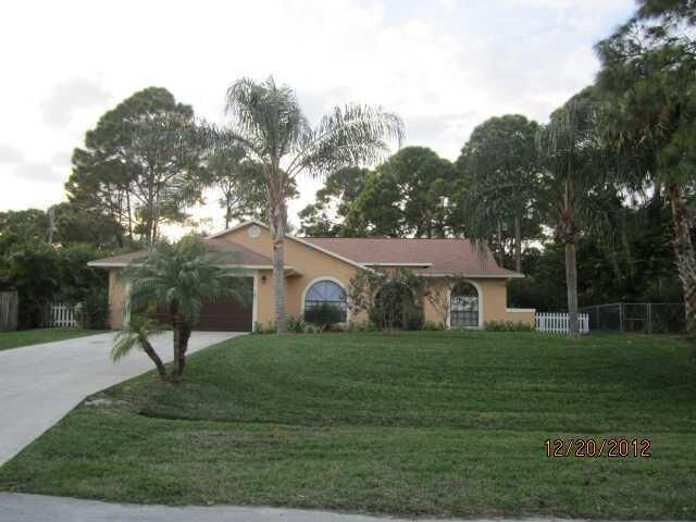 Property Photo:  2842 Fluvia Street  FL 34953 