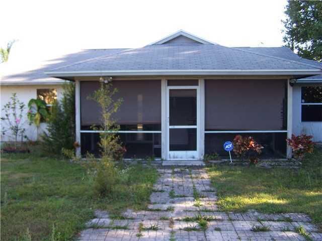 Property Photo:  1541 SW Del Rio Boulevard  FL 34953 
