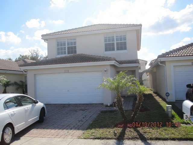 Property Photo:  3374 Commodore Court  FL 33411 