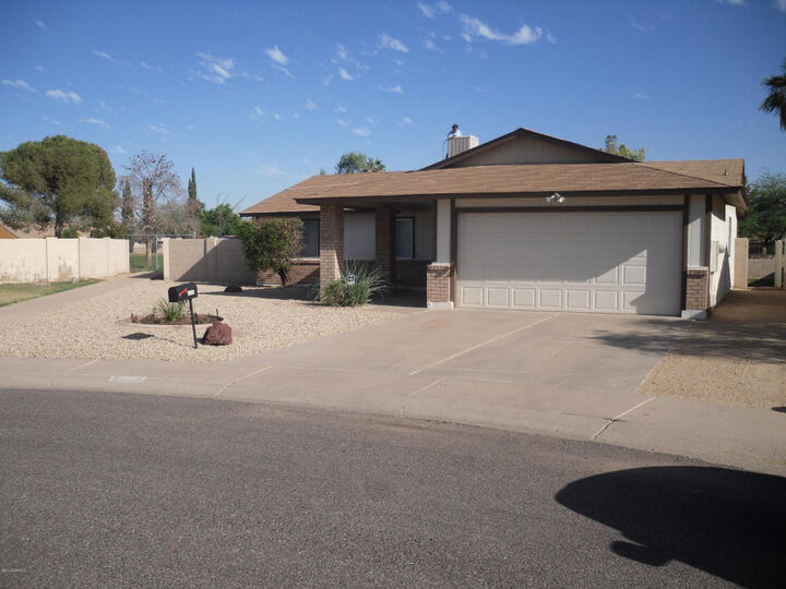 Property Photo: 4635 N 100th Drive AZ 85037