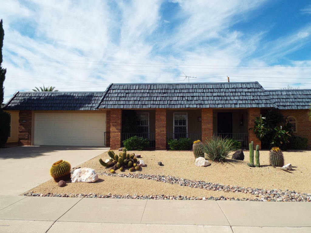 Property Photo: 11177 W Palmeras Drive AZ 85373