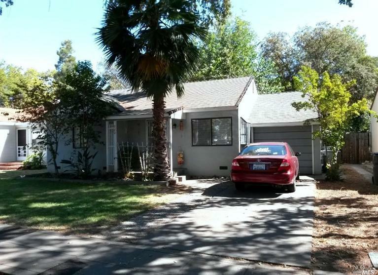 Property Photo:  920 Beamer Street  CA 95695 